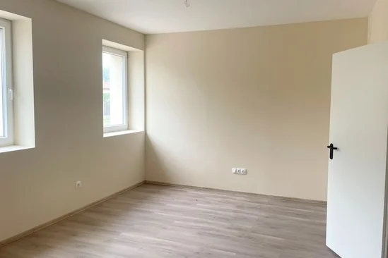 Hajdúsámsonban teljesen felújított Családi ház 