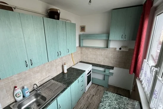 Eladó Debrecen Vénkertben – 55 m²-es, 1+2 szobás azonnal költözhető lakás a Domokos Lajos utcában