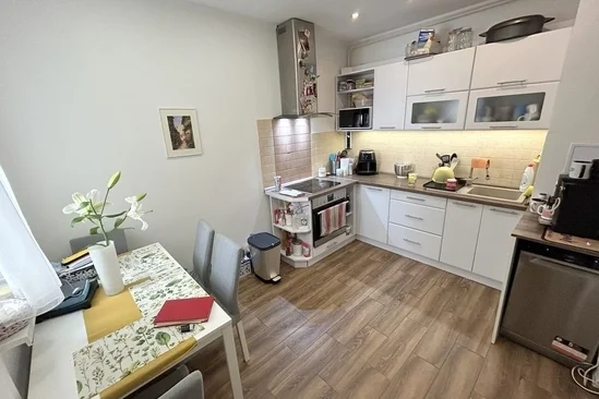 Eladó Nagyerdő szélén, csendes, zöld környezetben egy kitűnő állapotban lévő 60 m²-es lakás!