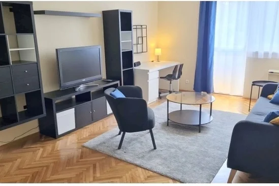 Eladó egy 51 m²-es, 1+2 szobás téglaépítésű lakás Debrecen, Libakert városrészében azaz A Nyár utcán