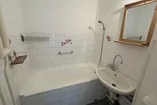 Debrecen, Vénkerti 35 nm- es 13 1 szobás panel lakás eladó.